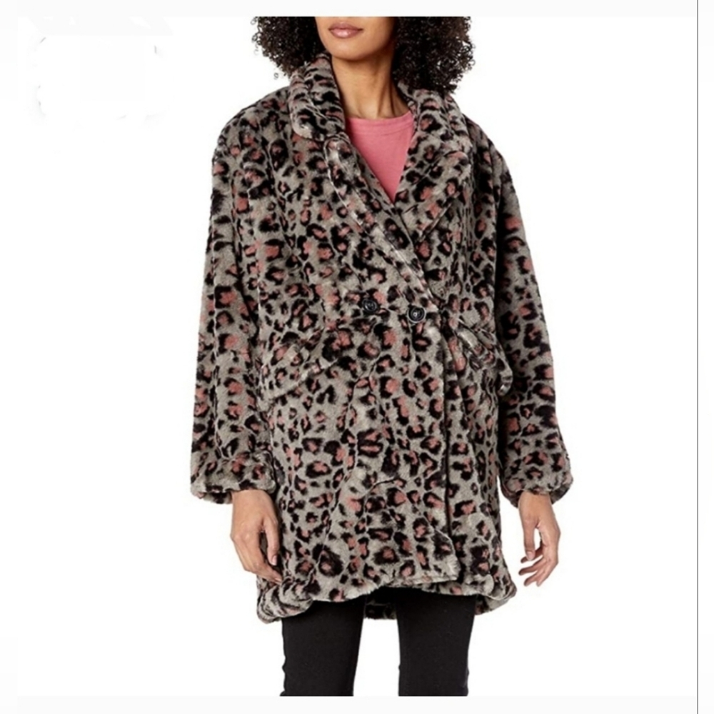 NWT Steve Madden leopard faux fur coat